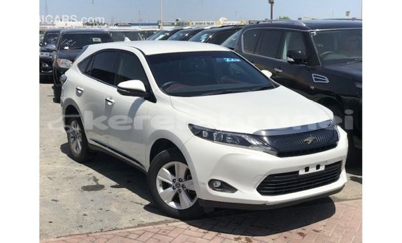 Buy Import Toyota Harrier White Car in Import - Dubai in Belait Buy Import Toyota Harrier White Car in Import - Dubai in Belait