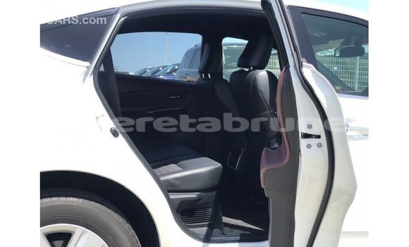 Buy Import Toyota Harrier White Car in Import - Dubai in Belait Buy Import Toyota Harrier White Car in Import - Dubai in Belait