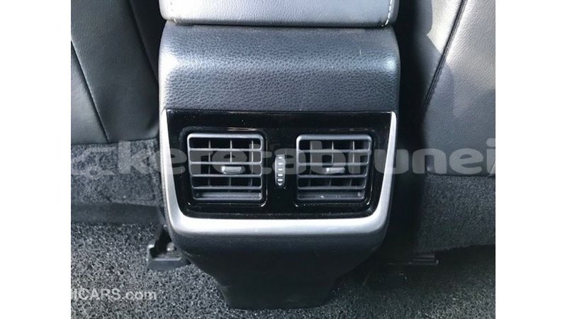 Big with watermark toyota harrier belait import dubai 3737