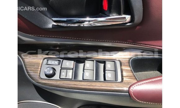 Buy Import Toyota Harrier White Car in Import - Dubai in Belait Buy Import Toyota Harrier White Car in Import - Dubai in Belait