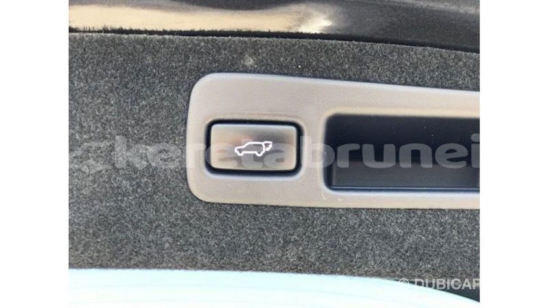 Big with watermark toyota harrier belait import dubai 3738