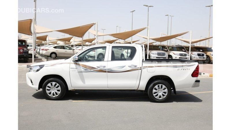 Big with watermark toyota hilux belait import dubai 3750