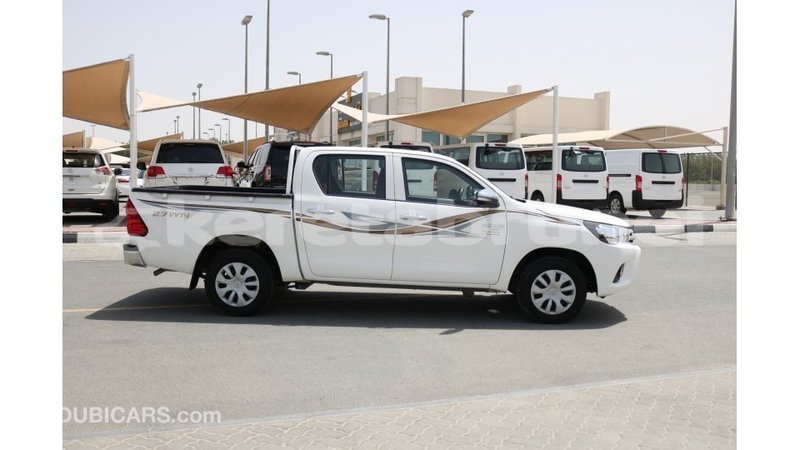 Big with watermark toyota hilux belait import dubai 3750