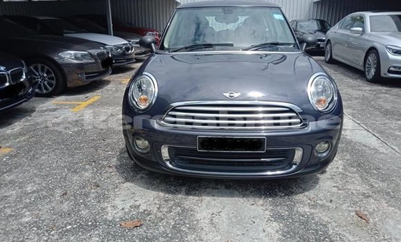 Buy Used MINI Cooper Blue Car in Bandar Seri Begawan in Brunei-Muara Buy Used MINI Cooper Blue Car in Bandar Seri Begawan in Brunei-Muara