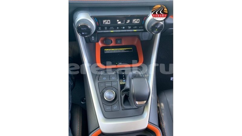 Big with watermark toyota hiace belait import dubai 3757