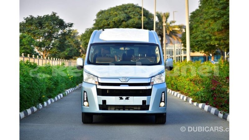 Big with watermark toyota hiace belait import dubai 3758