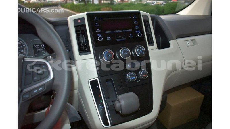 Big with watermark toyota hiace belait import dubai 3758