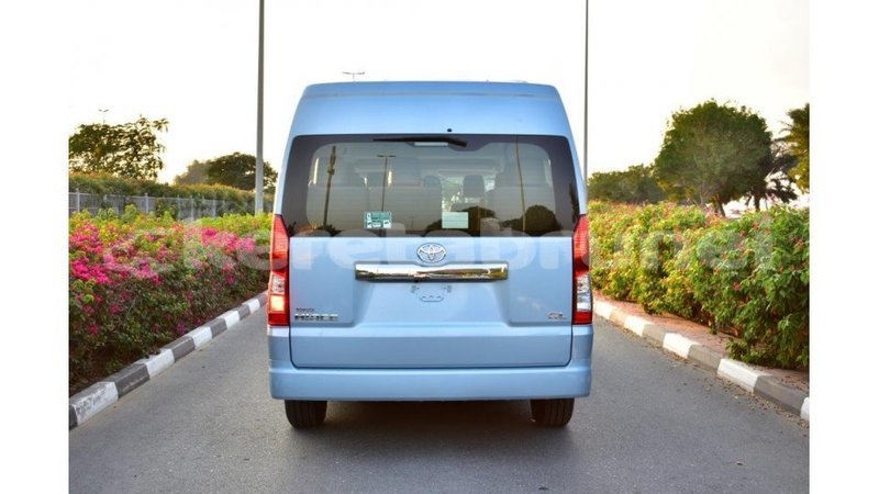 Big with watermark toyota hiace belait import dubai 3758