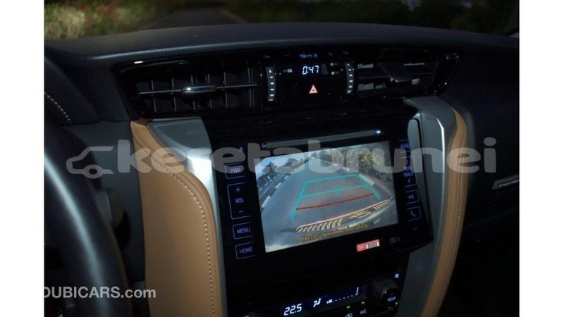 Big with watermark toyota fortuner belait import dubai 3759