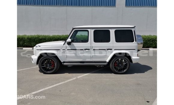 Buy Import Mercedes-Benz 190 White Car in Import - Dubai in Belait Buy Import Mercedes-Benz 190 White Car in Import - Dubai in Belait