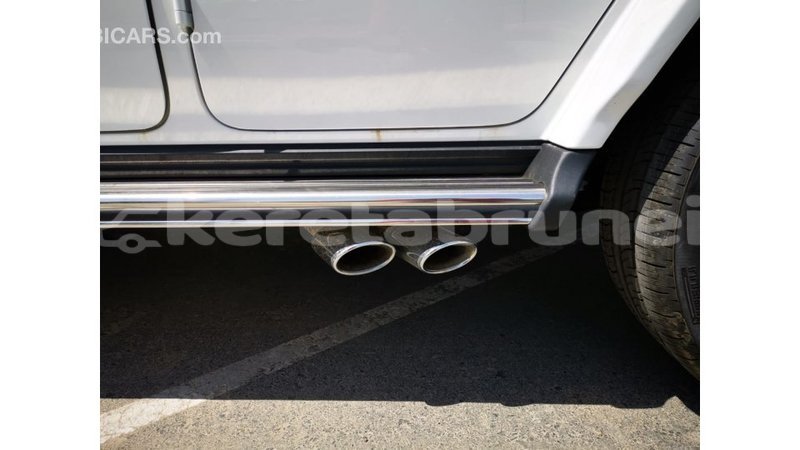 Big with watermark mercedes benz 190 belait import dubai 3760