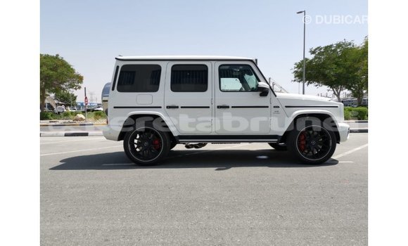 Buy Import Mercedes-Benz 190 White Car in Import - Dubai in Belait Buy Import Mercedes-Benz 190 White Car in Import - Dubai in Belait