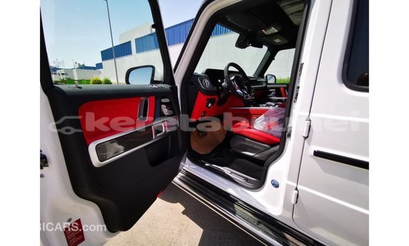 Buy Import Mercedes-Benz 190 White Car in Import - Dubai in Belait Buy Import Mercedes-Benz 190 White Car in Import - Dubai in Belait