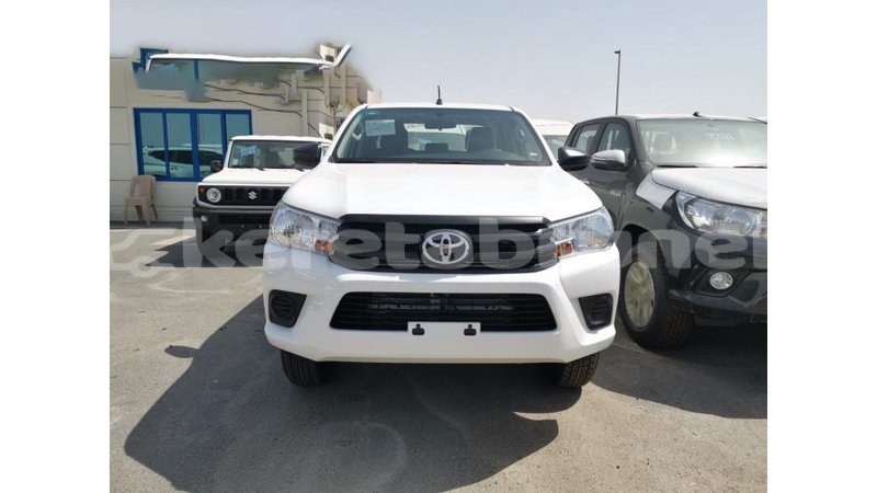Big with watermark toyota hilux belait import dubai 3761