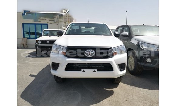 Buy Import Toyota Hilux White Car in Import - Dubai in Belait Buy Import Toyota Hilux White Car in Import - Dubai in Belait