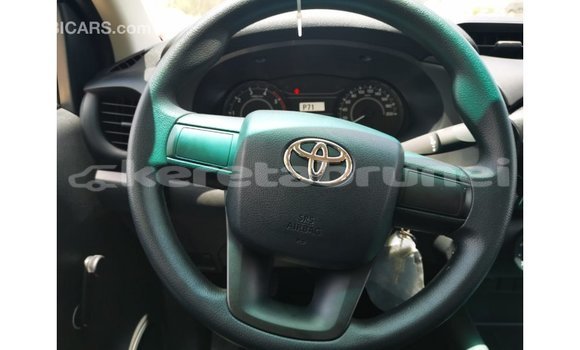 Buy Import Toyota Hilux White Car in Import - Dubai in Belait Buy Import Toyota Hilux White Car in Import - Dubai in Belait