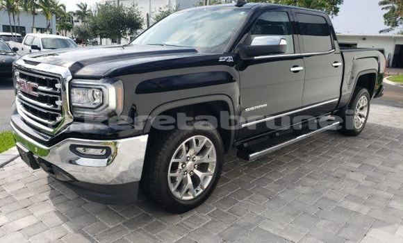 Buy Used GMC Sierra Black Car in Kuala Belait in Belait