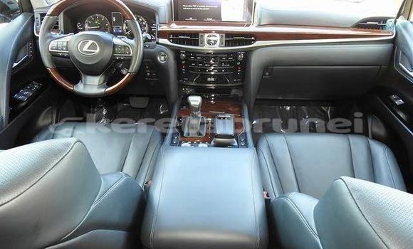 Buy Used Lexus LX 570 Silver Car in Import - Dubai in Belait