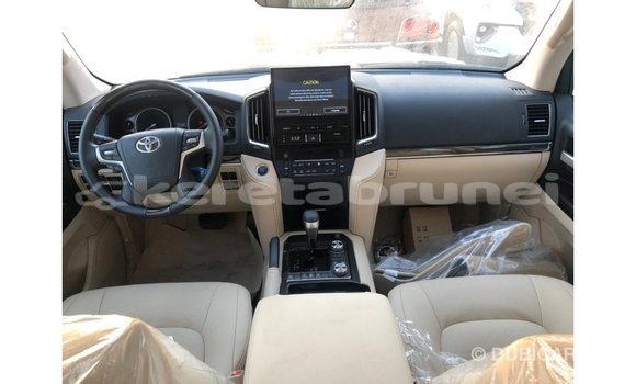 Buy Import Toyota Land Cruiser Black Car in Import - Dubai in Belait Buy Import Toyota Land Cruiser Black Car in Import - Dubai in Belait