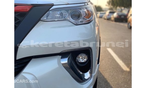 Buy Import Toyota Fortuner White Car in Import - Dubai in Belait Buy Import Toyota Fortuner White Car in Import - Dubai in Belait