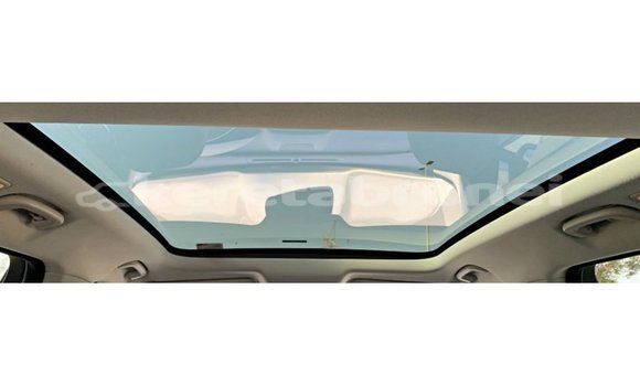 Buy Import Jaguar F-Pace White Car in Import - Dubai in Belait Buy Import Jaguar F-Pace White Car in Import - Dubai in Belait