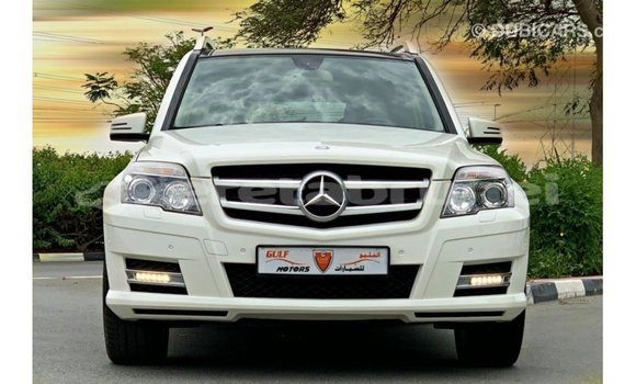 Buy Import Mercedes-Benz 190 White Car in Import - Dubai in Belait Buy Import Mercedes-Benz 190 White Car in Import - Dubai in Belait