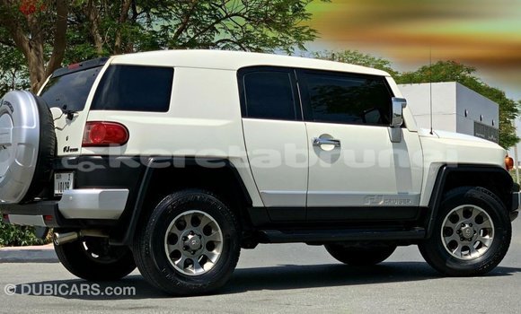 Buy Import Toyota FJ Cruiser White Car in Import - Dubai in Belait Buy Import Toyota FJ Cruiser White Car in Import - Dubai in Belait