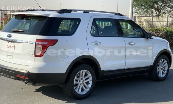 Buy Import Ford Explorer White Car in Import - Dubai in Belait Buy Import Ford Explorer White Car in Import - Dubai in Belait