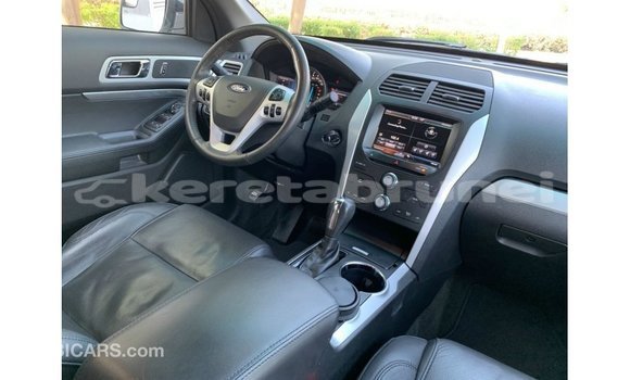 Buy Import Ford Explorer White Car in Import - Dubai in Belait Buy Import Ford Explorer White Car in Import - Dubai in Belait