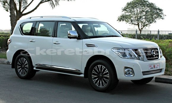Buy Import Nissan Patrol White Car in Import - Dubai in Belait