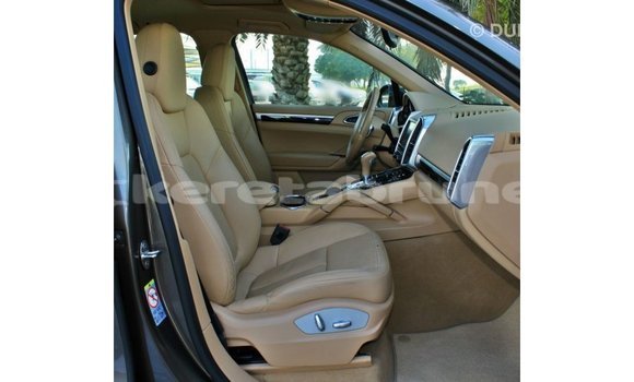 Buy Import Porsche Cayenne Brown Car in Import - Dubai in Belait Buy Import Porsche Cayenne Brown Car in Import - Dubai in Belait