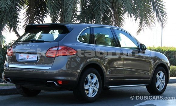 Buy Import Porsche Cayenne Brown Car in Import - Dubai in Belait Buy Import Porsche Cayenne Brown Car in Import - Dubai in Belait