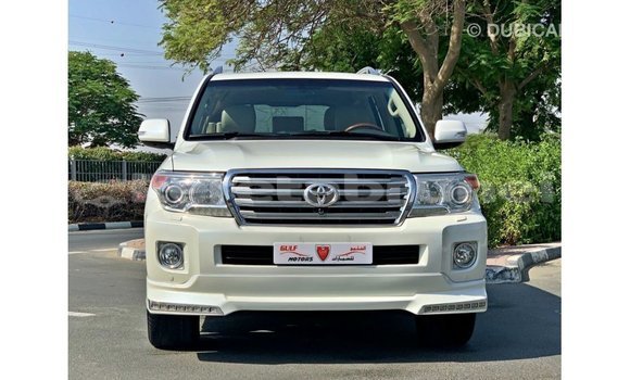 Buy Import Toyota Land Cruiser White Car in Import - Dubai in Belait Buy Import Toyota Land Cruiser White Car in Import - Dubai in Belait