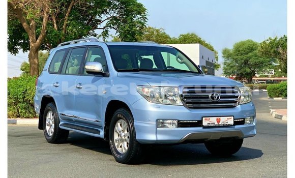 Buy Import Toyota Land Cruiser Blue Car in Import - Dubai in Belait
