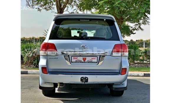 Buy Import Toyota Land Cruiser Blue Car in Import - Dubai in Belait Buy Import Toyota Land Cruiser Blue Car in Import - Dubai in Belait