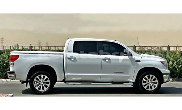 Buy Import Toyota Tundra White Car in Import - Dubai in Belait Buy Import Toyota Tundra White Car in Import - Dubai in Belait