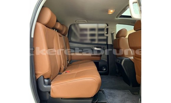 Buy Import Toyota Tundra White Car in Import - Dubai in Belait Buy Import Toyota Tundra White Car in Import - Dubai in Belait
