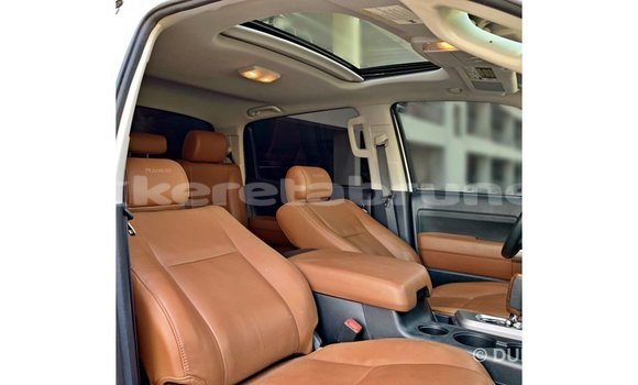 Buy Import Toyota Tundra White Car in Import - Dubai in Belait Buy Import Toyota Tundra White Car in Import - Dubai in Belait