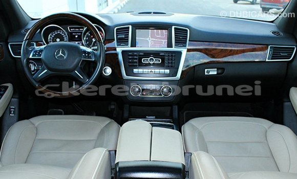 Buy Import Mercedes-Benz 190 White Car in Import - Dubai in Belait Buy Import Mercedes-Benz 190 White Car in Import - Dubai in Belait