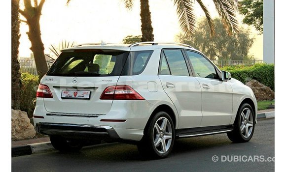 Buy Import Mercedes-Benz 190 White Car in Import - Dubai in Belait Buy Import Mercedes-Benz 190 White Car in Import - Dubai in Belait