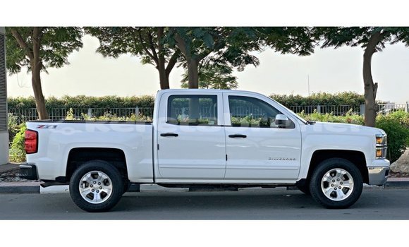 Buy Import Chevrolet Silverado White Car in Import - Dubai in Belait Buy Import Chevrolet Silverado White Car in Import - Dubai in Belait