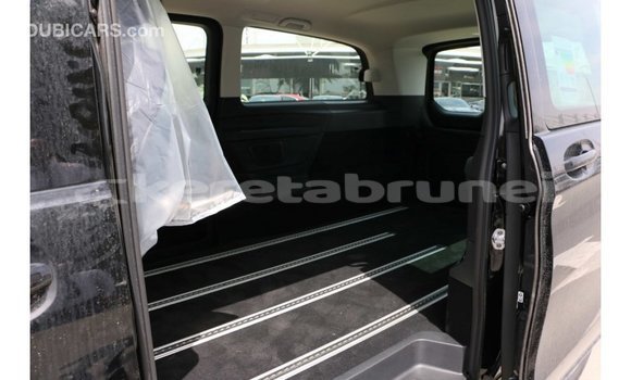 Buy Import Mercedes-Benz 250 Black Car in Import - Dubai in Belait Buy Import Mercedes-Benz 250 Black Car in Import - Dubai in Belait