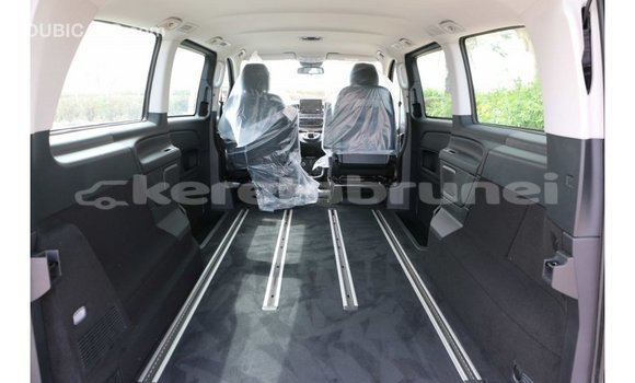 Buy Import Mercedes-Benz 250 Black Car in Import - Dubai in Belait Buy Import Mercedes-Benz 250 Black Car in Import - Dubai in Belait