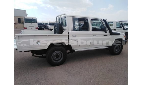 Buy Import Toyota Land Cruiser White Car in Import - Dubai in Belait Buy Import Toyota Land Cruiser White Car in Import - Dubai in Belait