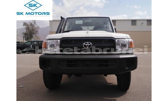 Buy Import Toyota Land Cruiser White Car in Import - Dubai in Belait