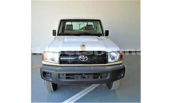 Buy Import Toyota Land Cruiser Beige Car in Import - Dubai in Belait