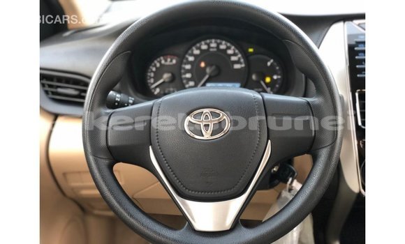 Buy Import Toyota DA White Truck in Import - Dubai in Belait Buy Import Toyota DA White Truck in Import - Dubai in Belait