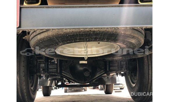 Buy Import Mitsubishi Carisma White Car in Import - Dubai in Belait Buy Import Mitsubishi Carisma White Car in Import - Dubai in Belait