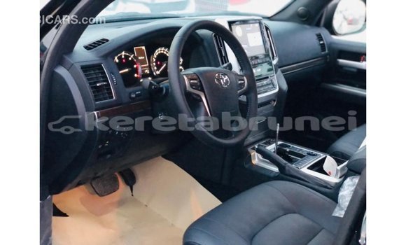 Buy Import Toyota DA Black Truck in Import - Dubai in Belait Buy Import Toyota DA Black Truck in Import - Dubai in Belait