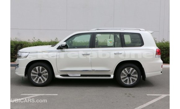 Buy Import Toyota Land Cruiser White Car in Import - Dubai in Belait Buy Import Toyota Land Cruiser White Car in Import - Dubai in Belait
